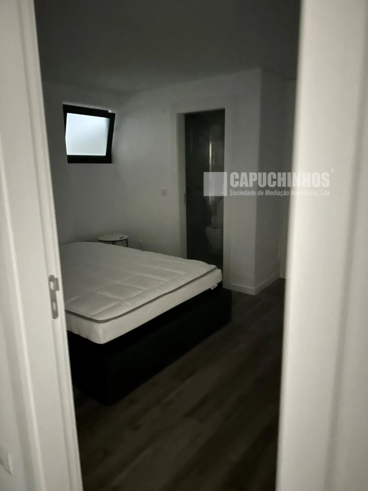 Moradia T5 para Venda em Charneca de Caparica e Sobreda Foto 32
