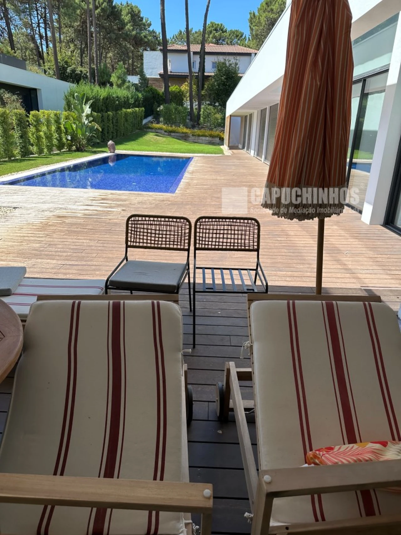 Moradia T5 para Venda em Charneca de Caparica e Sobreda Foto 34