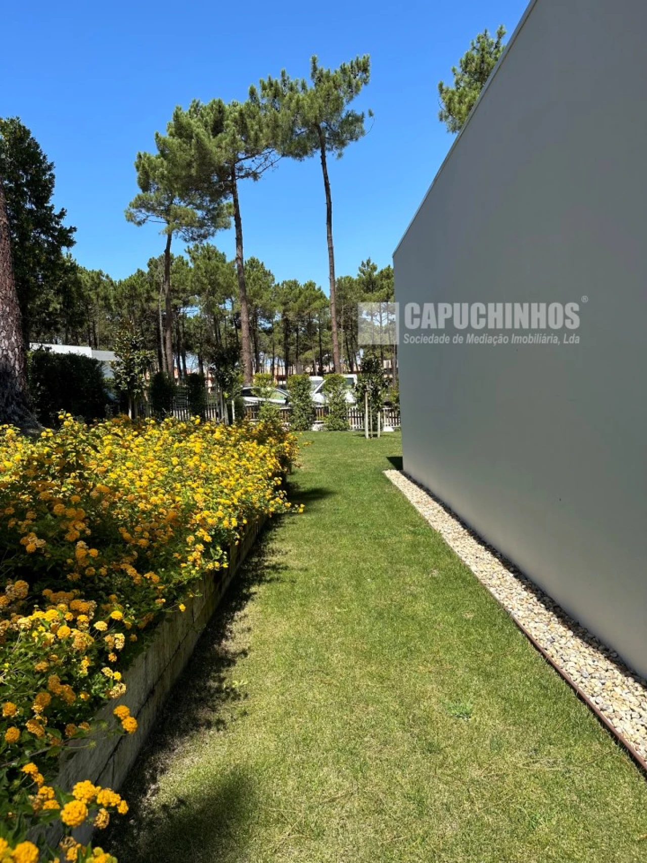 Moradia T5 para Venda em Charneca de Caparica e Sobreda Foto 35
