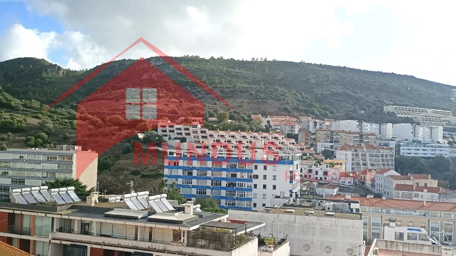 Apartamento T2 para Venda em Sesimbra (Santiago)