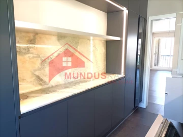 Apartamento T3 para Venda em Sesimbra (Santiago)