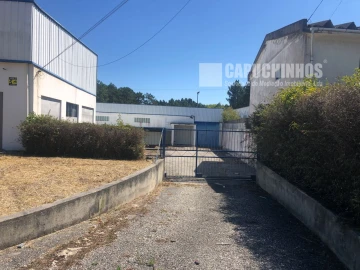 Armazém para Venda em Pataias e Martingança