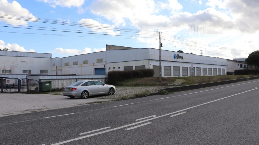 Armazém para Venda em Pataias e Martingança
