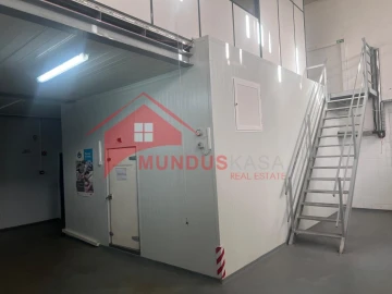 Armazém para Venda em Azeitão (São Lourenço e São Simão)