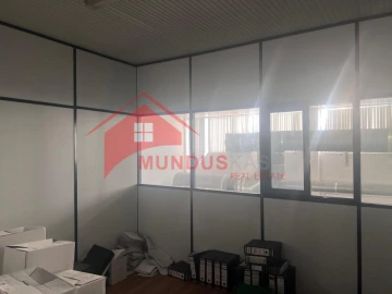 Armazém para Venda em Azeitão (São Lourenço e São Simão)