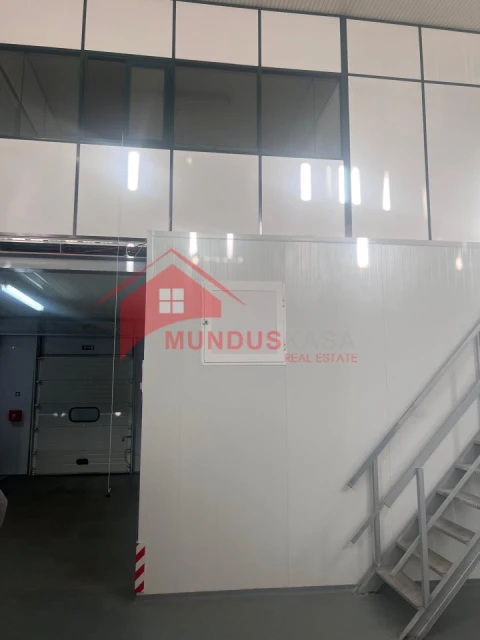 Armazém para Venda em Azeitão (São Lourenço e São Simão)