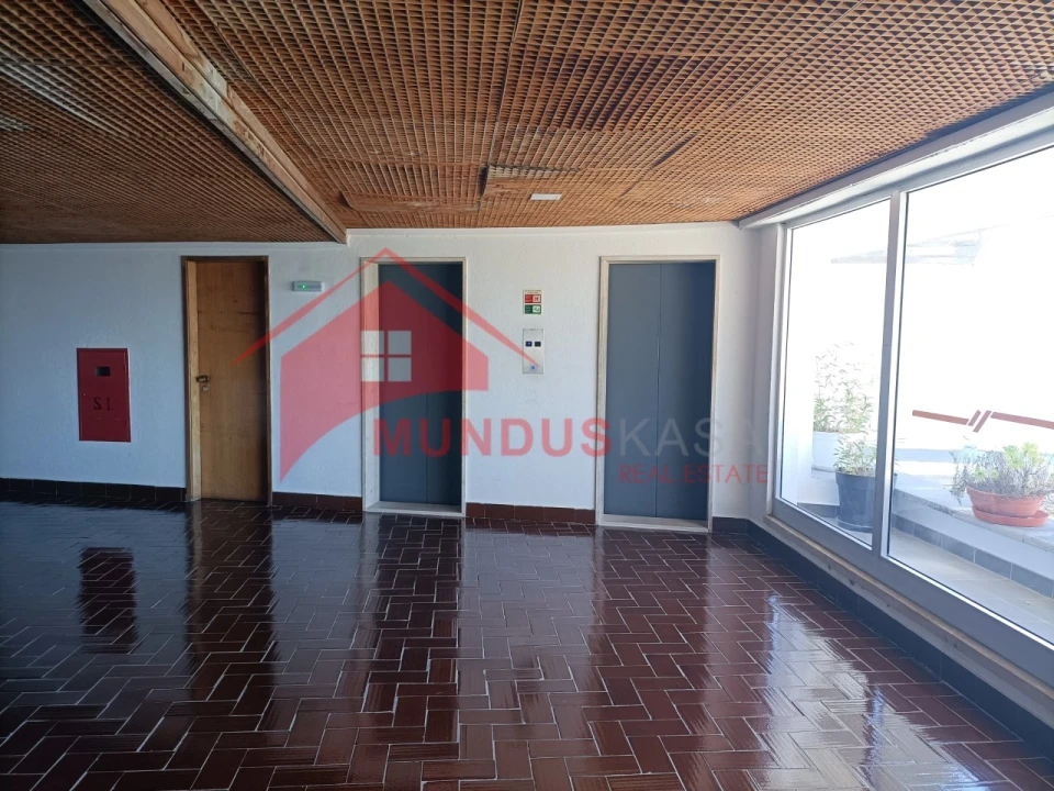 Apartamento T1 para Venda em Sesimbra (Santiago) Foto 30