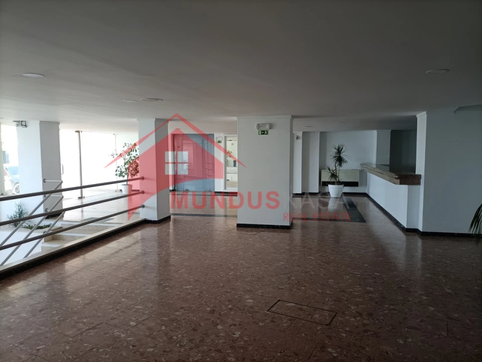 Apartamento T1 para Venda em Sesimbra (Santiago) Foto 38