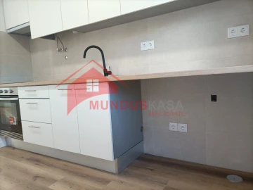 Apartamento T1 para Venda em Sesimbra (Castelo)