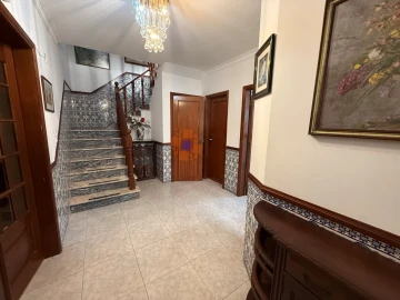 Quarto para Arrendamento em Corroios
