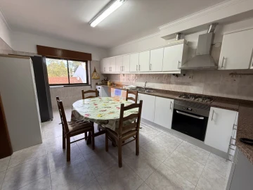 Quarto para Arrendamento em Corroios