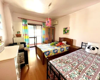 Apartamento T3 para Venda em Laranjeiro e Feijó