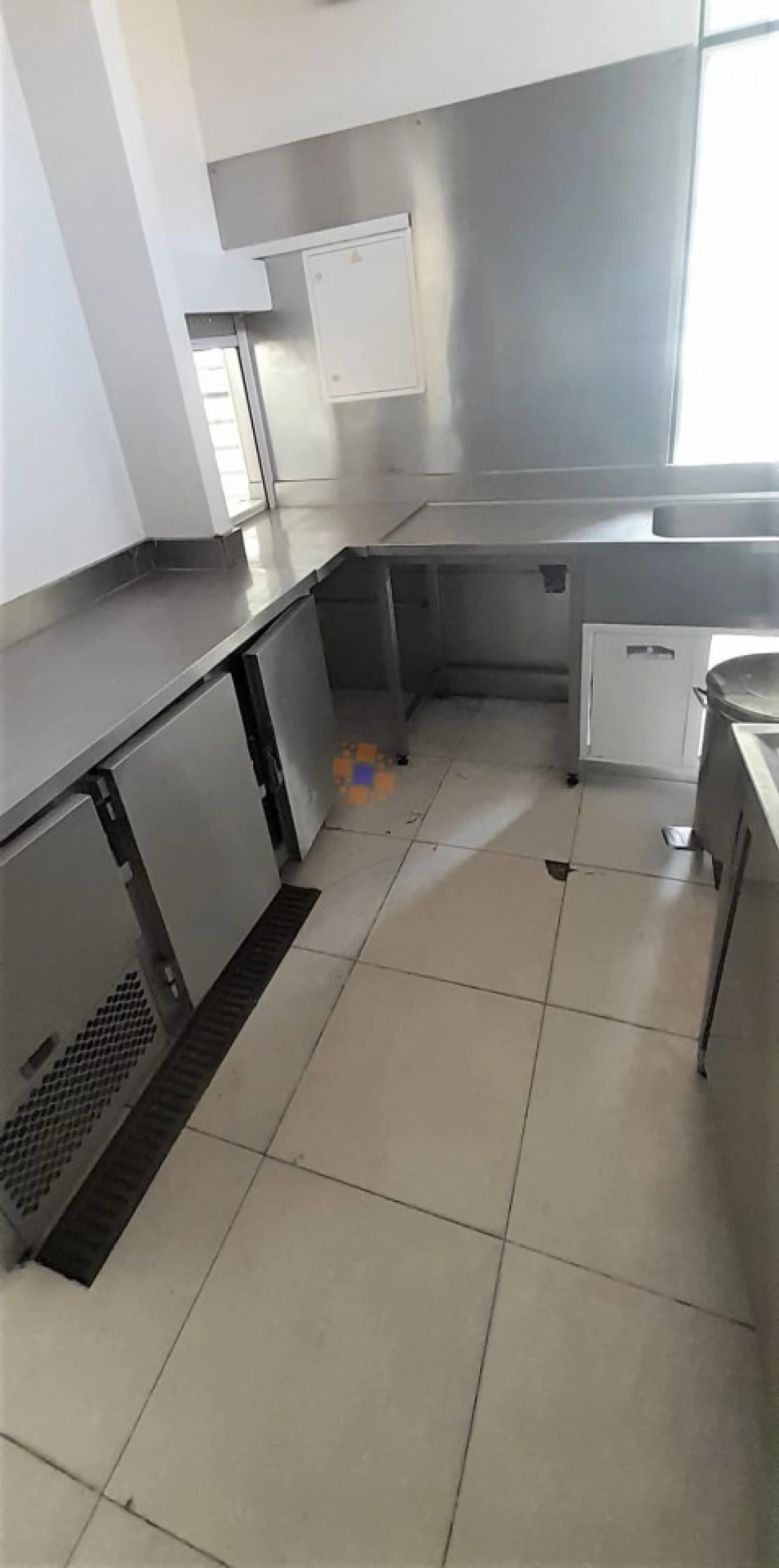 Negócio para Venda em Charneca de Caparica e Sobreda Foto 9