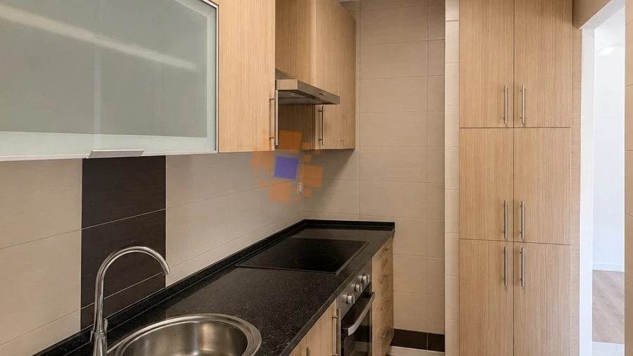 Apartamento T1 para Venda em Laranjeiro e Feijó