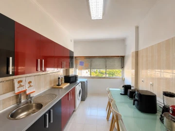 Apartamento T1 para Venda em Laranjeiro e Feijó