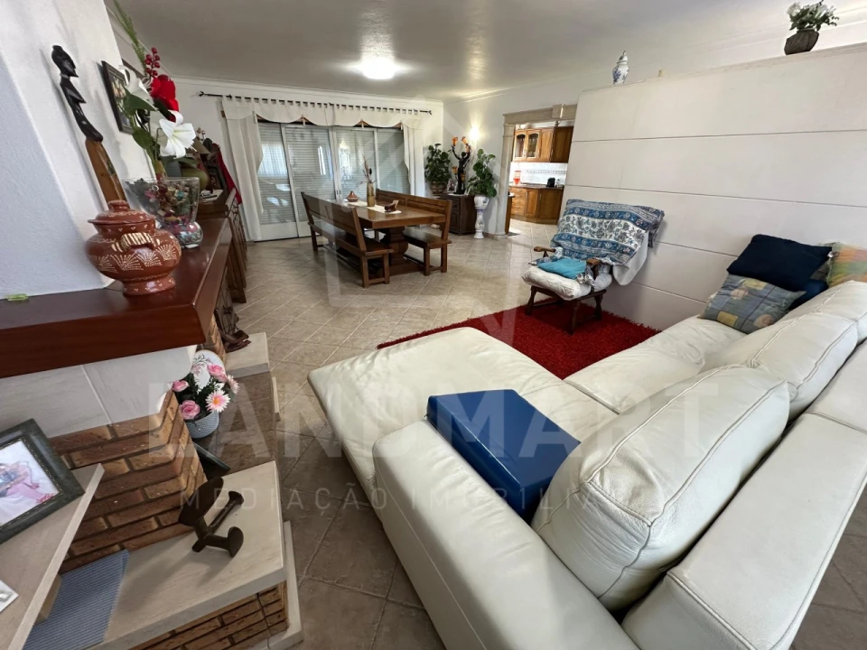 Moradia T2 para Venda em Benedita Foto 2