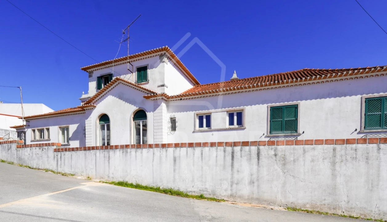Moradia T10 para Venda em Turquel Foto 31