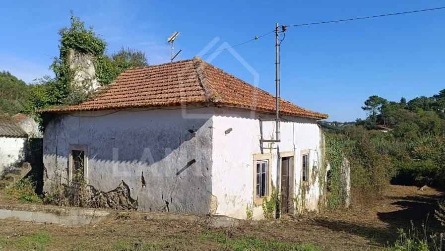 Moradia T2 para Venda em Alvorninha Foto 4