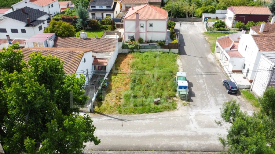 Terreno para Venda em Evora de Alcobaça Foto 2