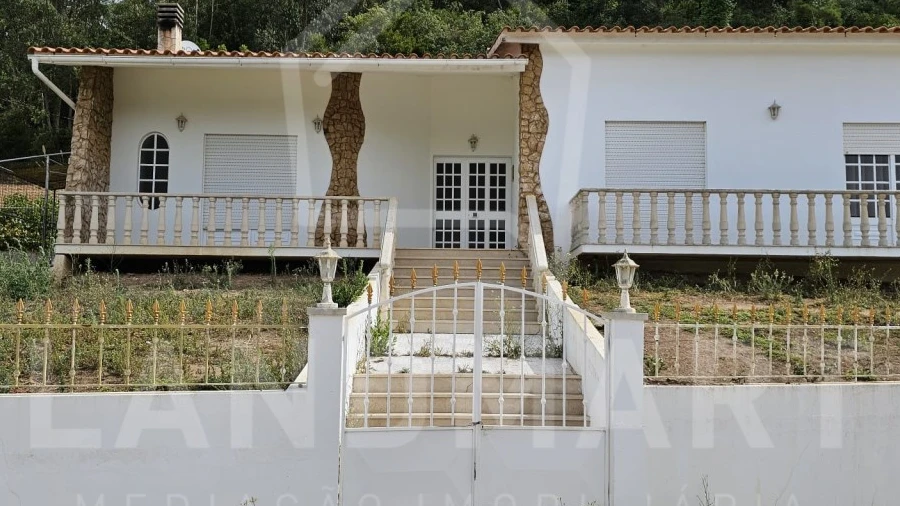 Moradia T3 para Venda em Vimeiro