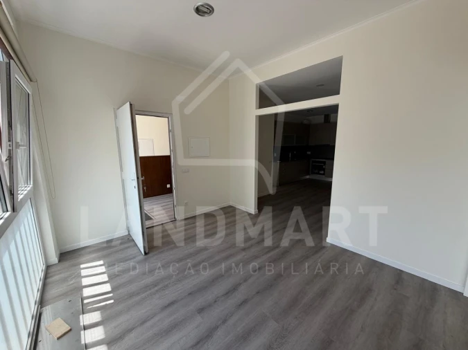 Apartamento T3 para Venda em Turquel Foto 10