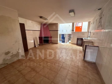 Moradia T4 para Venda em Turquel