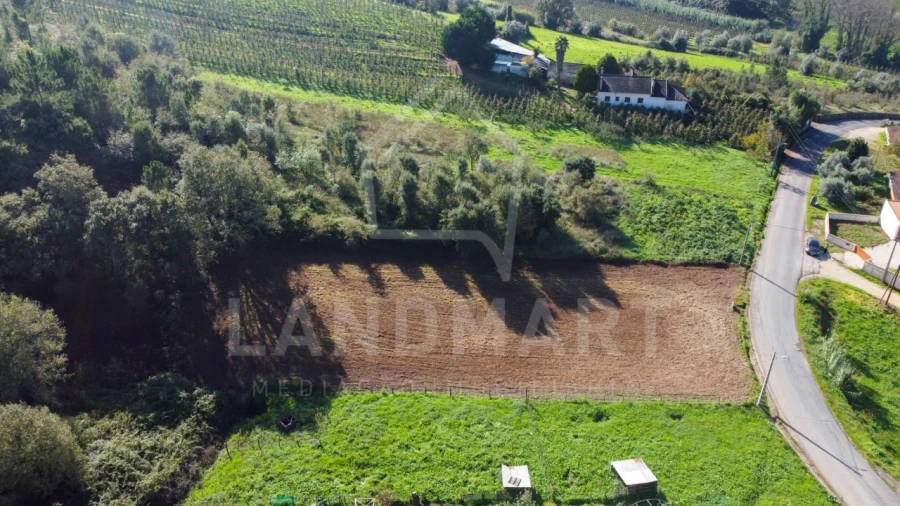 Terreno para Venda em Turquel Foto 3