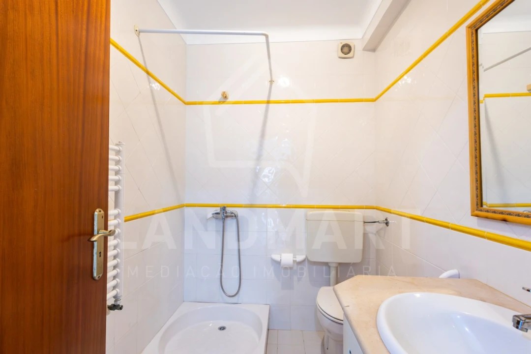 Moradia T4 para Venda em Benedita Foto 10