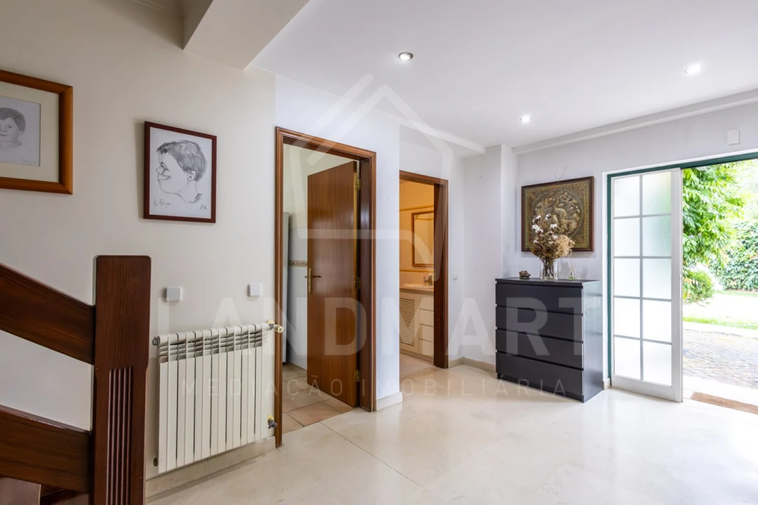 Moradia T4 para Venda em Benedita Foto 12