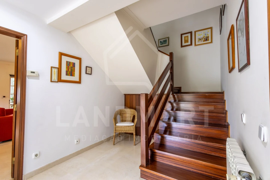 Moradia T4 para Venda em Benedita Foto 13