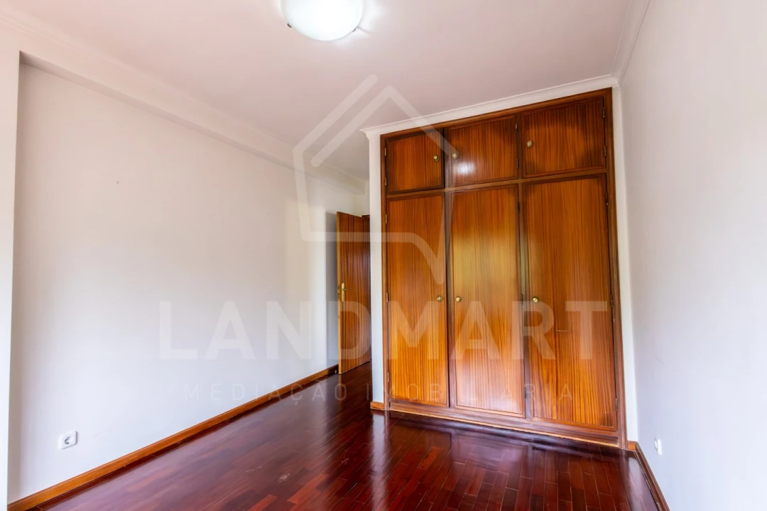 Moradia T4 para Venda em Benedita Foto 29