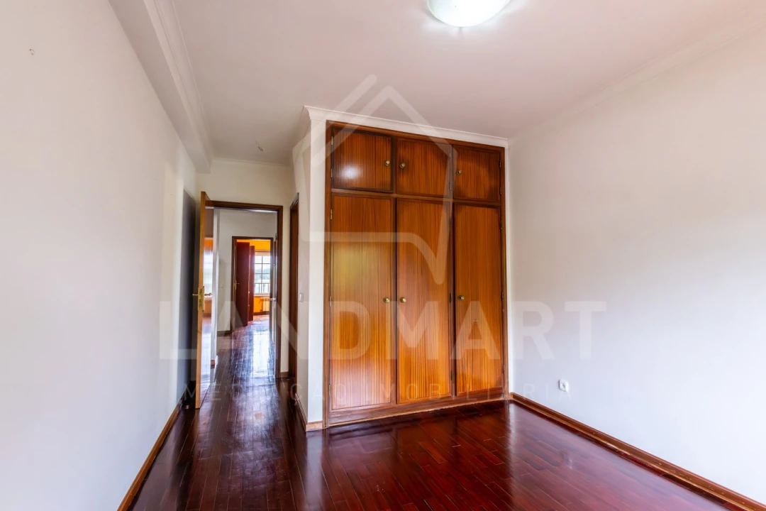 Moradia T4 para Venda em Benedita Foto 30