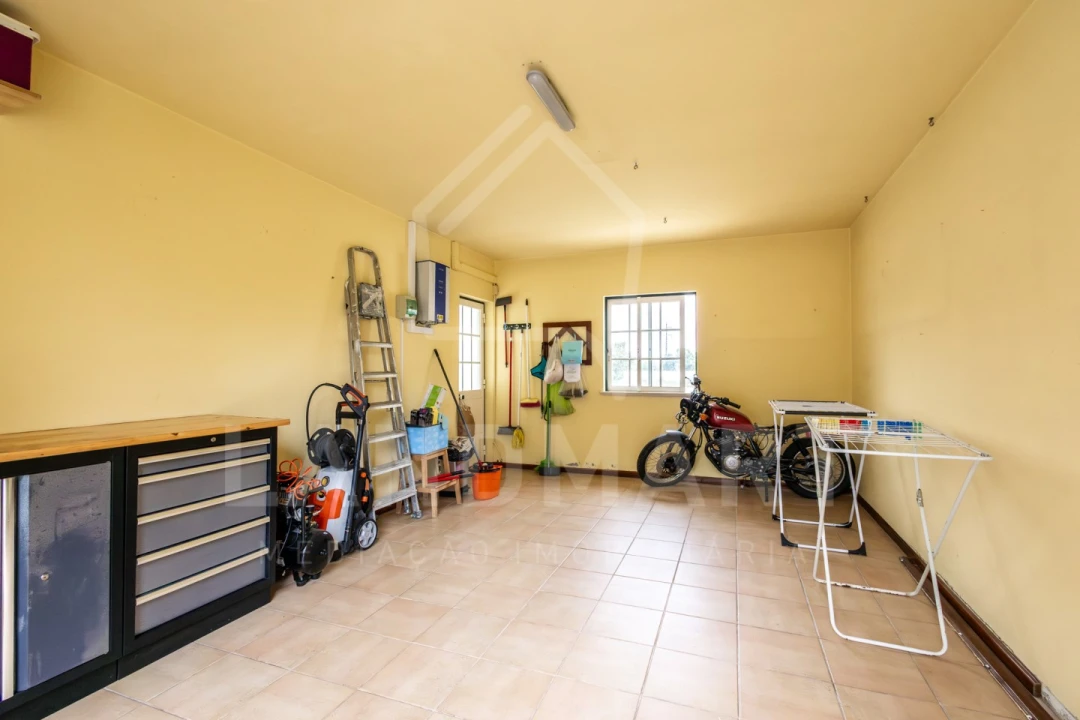 Moradia T4 para Venda em Benedita Foto 35