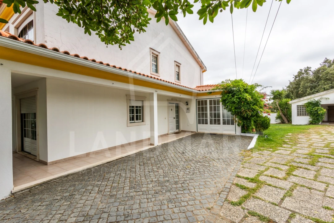 Moradia T4 para Venda em Benedita Foto 48