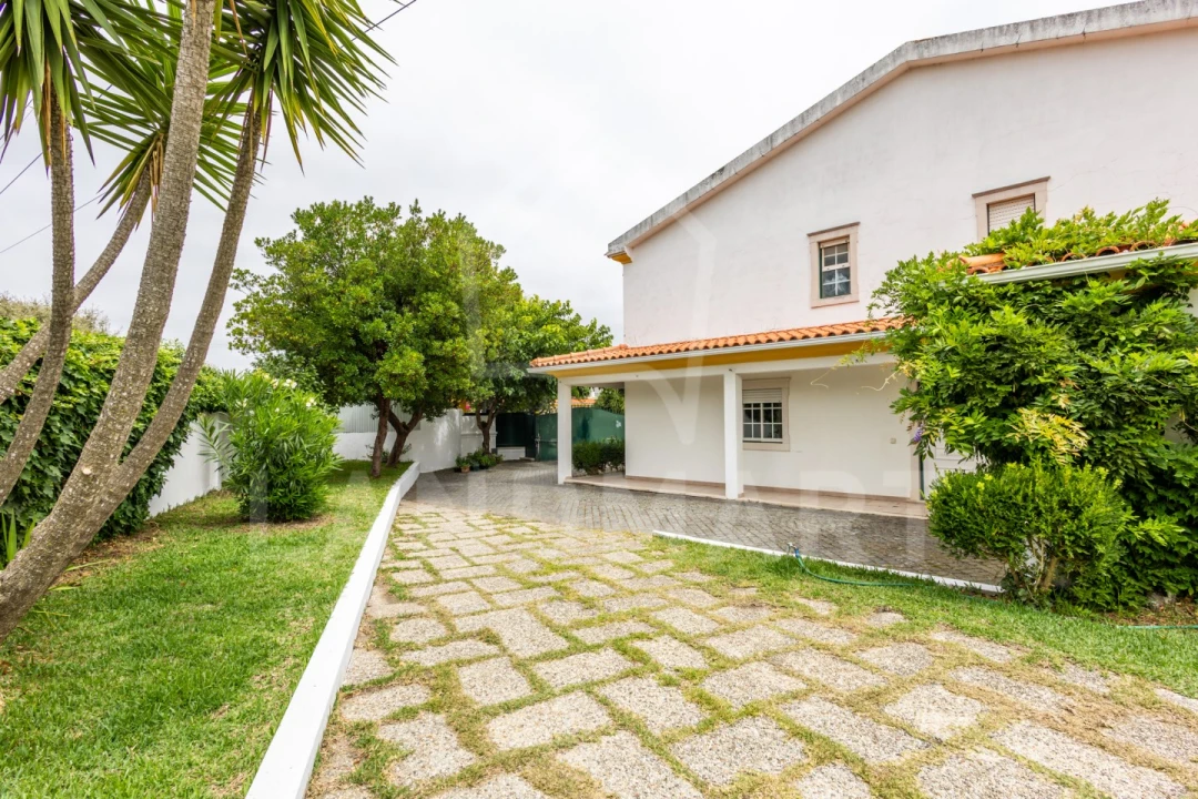 Moradia T4 para Venda em Benedita Foto 51