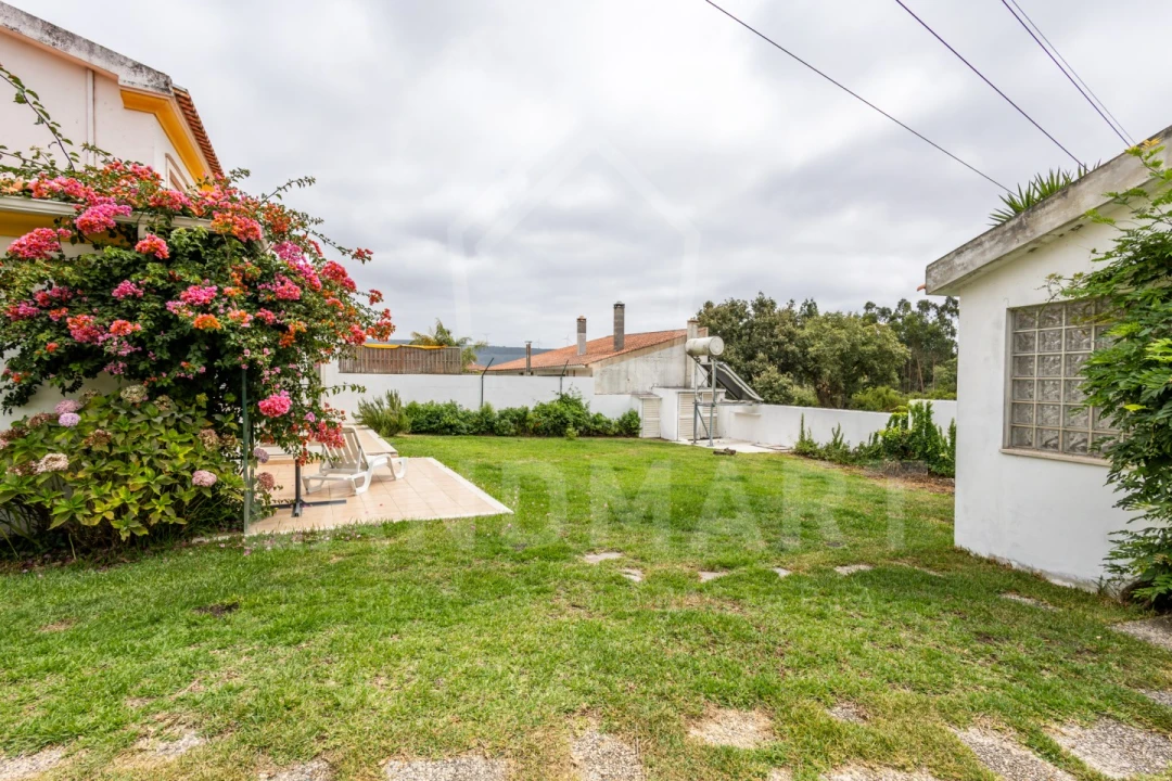 Moradia T4 para Venda em Benedita Foto 52