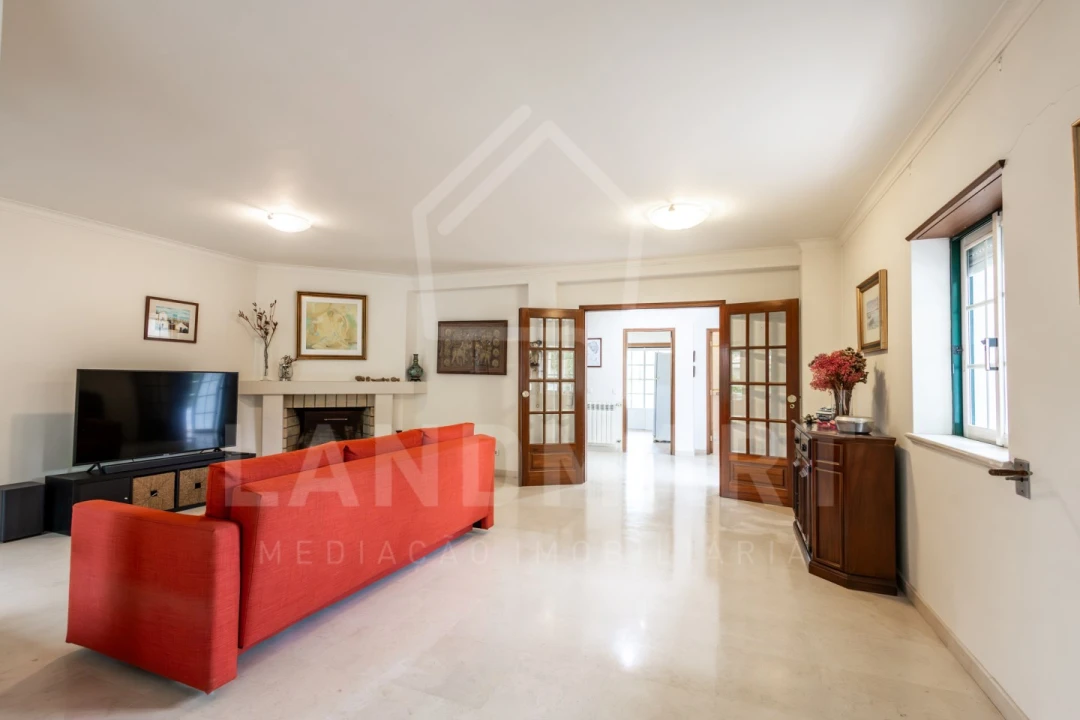 Moradia T4 para Venda em Benedita Foto 5