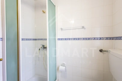 Moradia T4 para Venda em Benedita