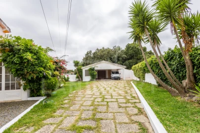 Moradia T4 para Venda em Benedita