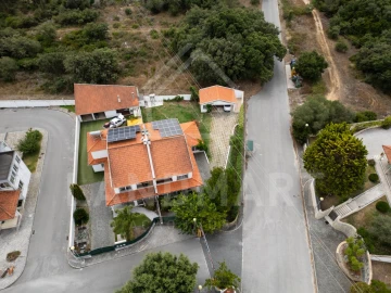 Moradia T4 para Venda em Benedita