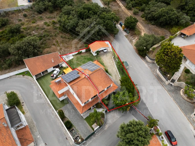 Moradia T4 para Venda em Benedita Foto 60