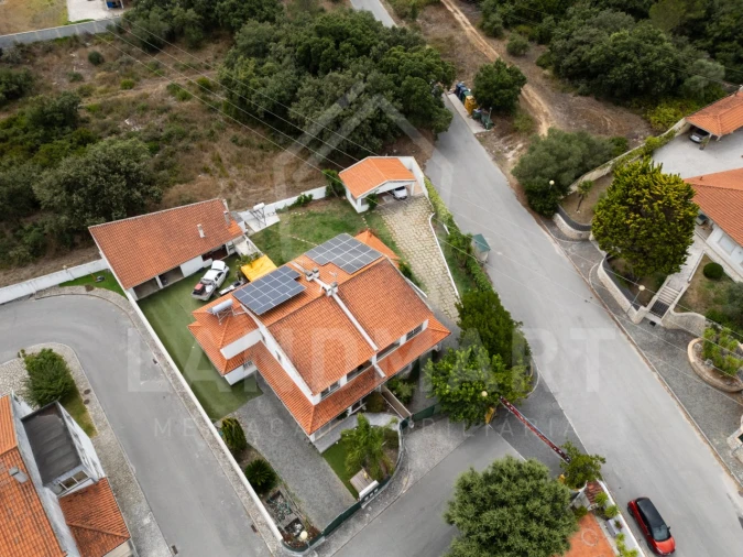 Moradia T4 para Venda em Benedita Foto 62