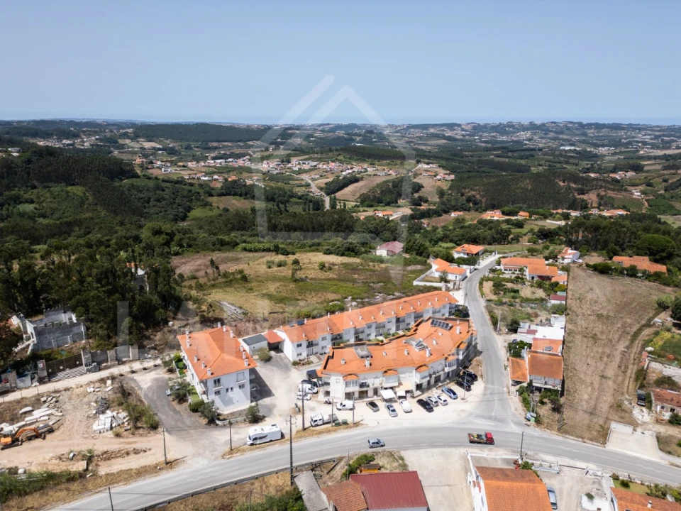 Moradia T3 para Venda em Turquel Foto 42