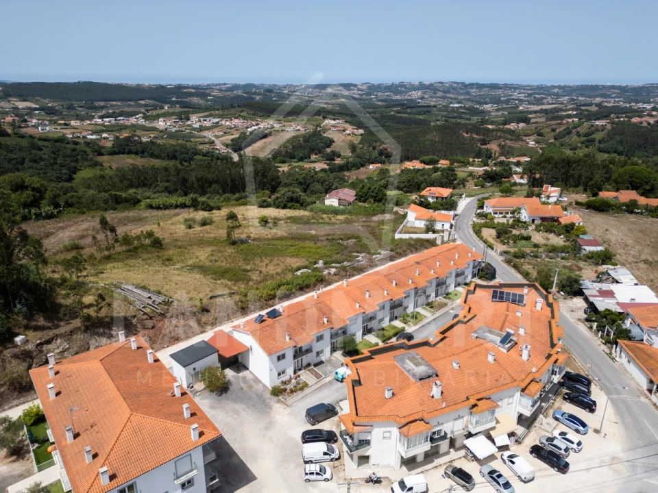 Moradia T3 para Venda em Turquel Foto 44