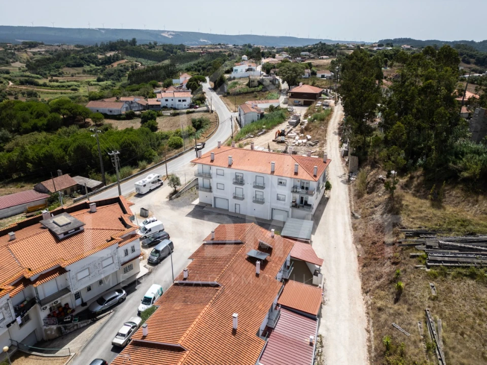 Moradia T3 para Venda em Turquel Foto 47