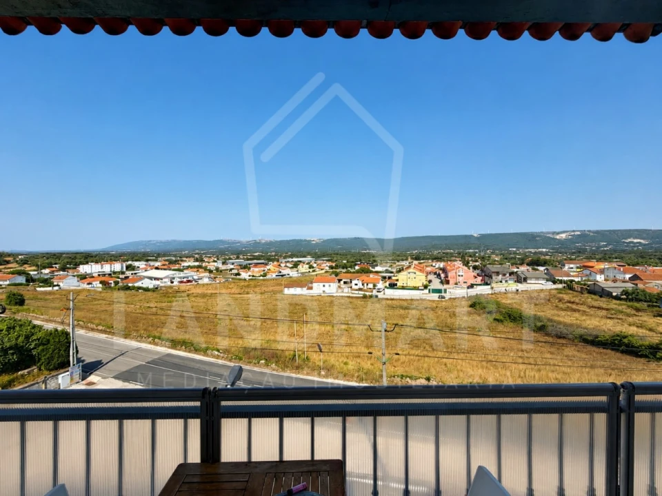 Apartamento T2 para Venda em Turquel Foto 5