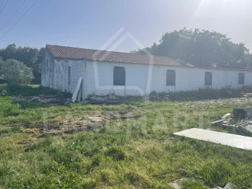 Negócio para Venda em Turquel
