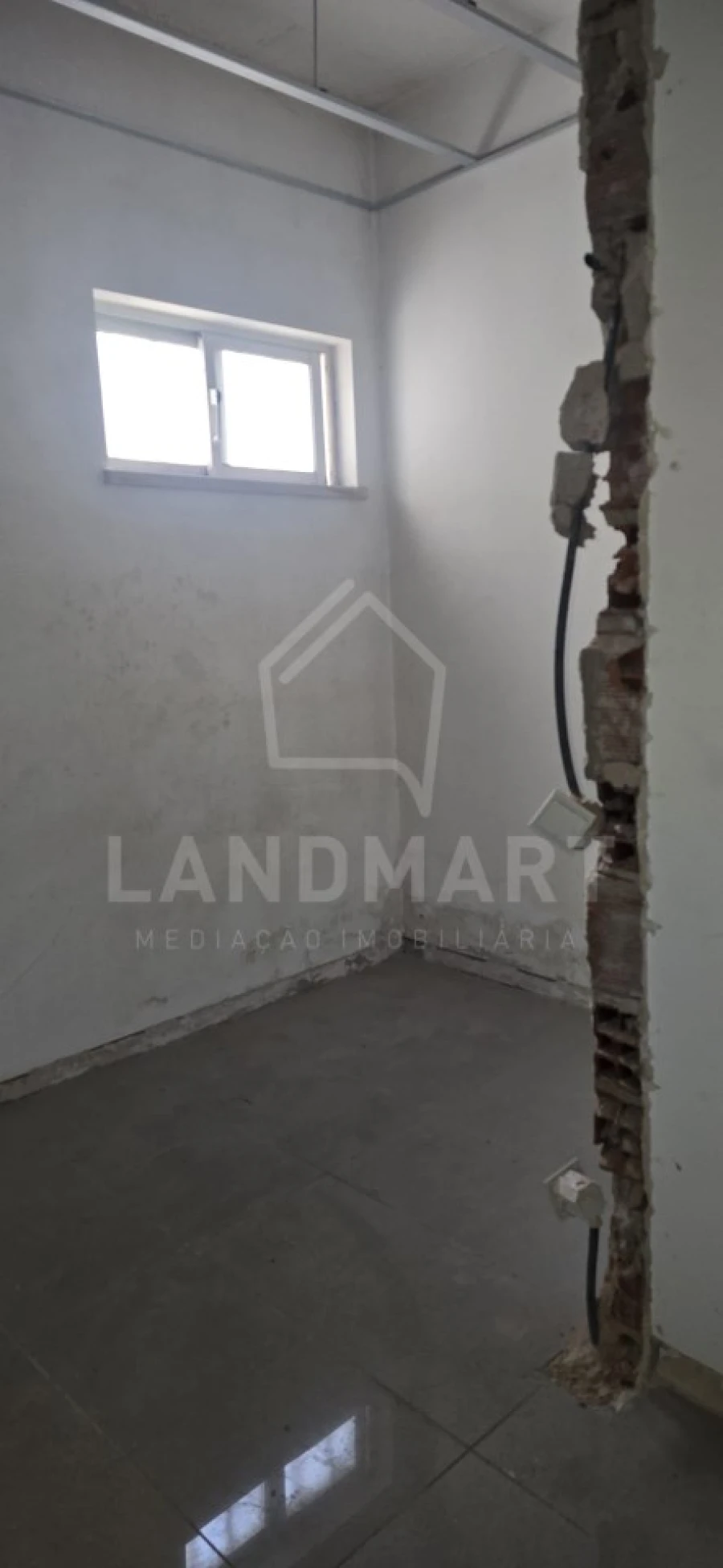 Apartamento T1 para Venda em Turquel Foto 6