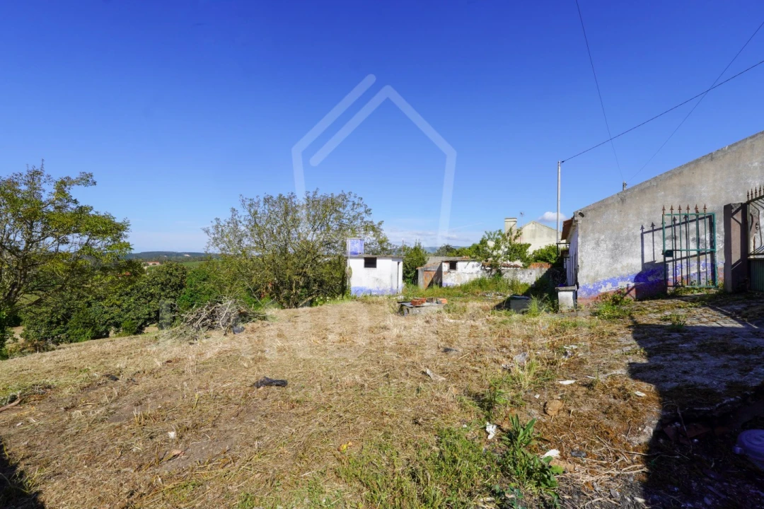 Moradia T2 para Venda em Maiorga Foto 6
