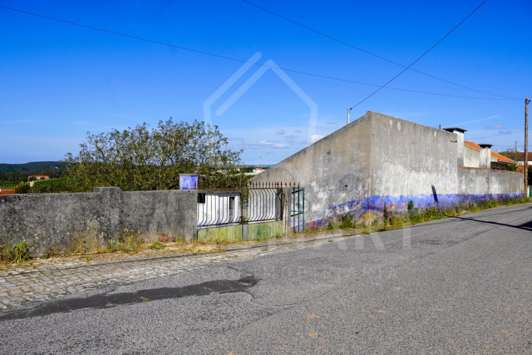 Moradia T2 para Venda em Maiorga Foto 21